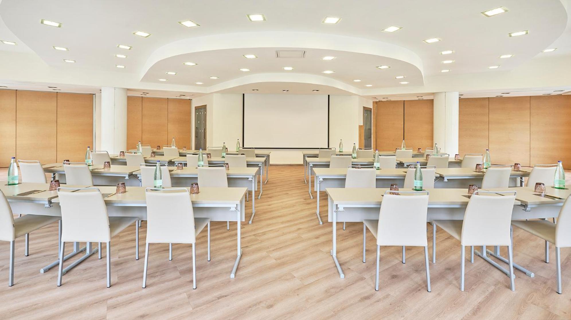 Hesperia Presidente Hotel 4*